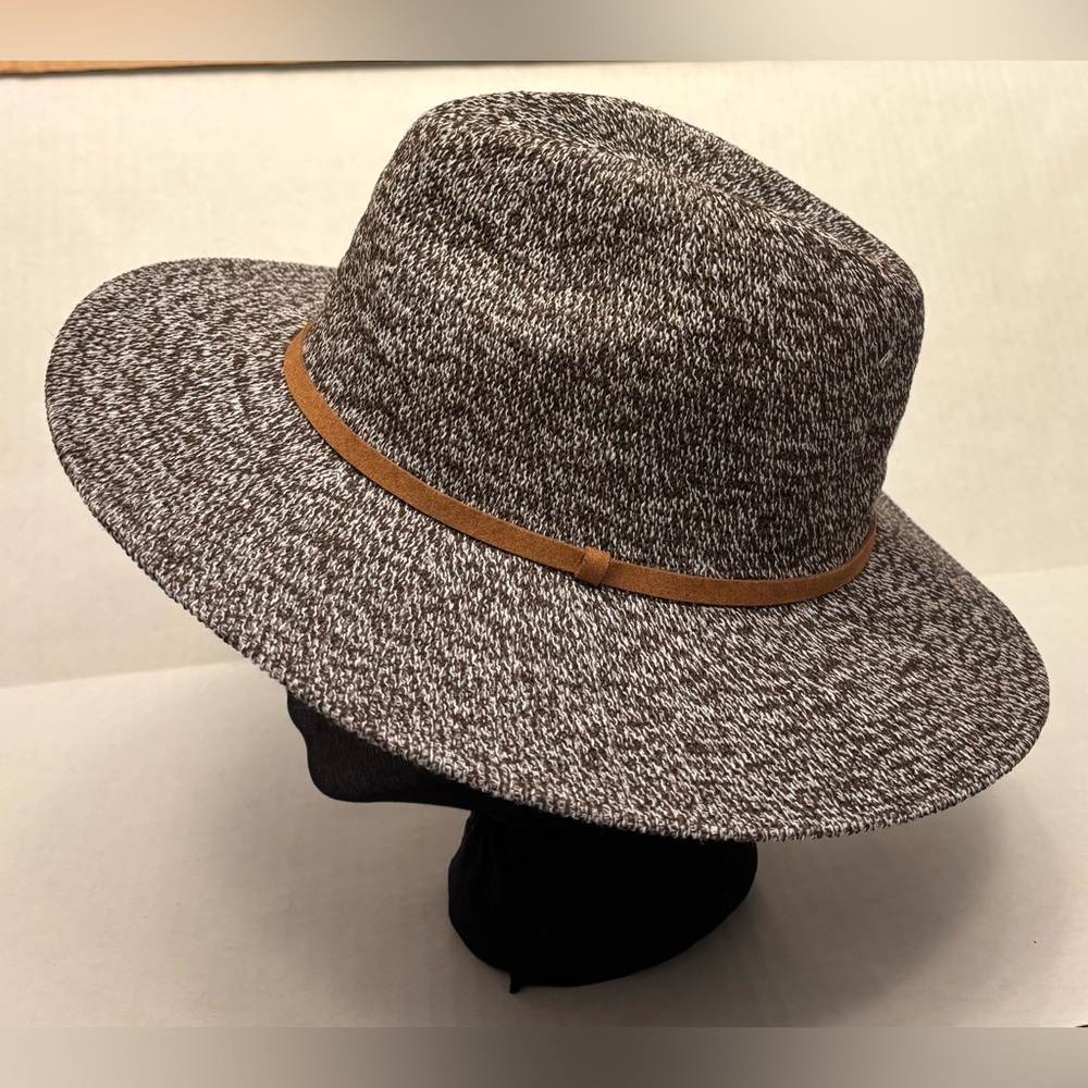 NWT Tahari New York lightweight pack able Panama hat